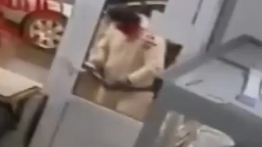 Sırbistan Stepojevac'ta Kimliği Belirsiz Bir Kişi Kasap Dükkanını Soymaya Çalıştı