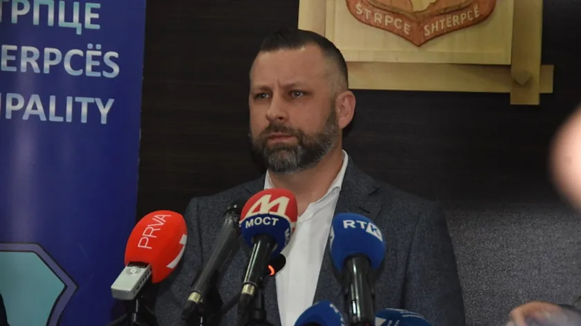 Sırpistan Cumhurbaşkanı Aleksandar Vučić'in sözcüsü Dalibor Jevtić, Prizren manastırı Svetih Arhangeler'deki kutlamada yaşanan olaylar hakkında açıklama yaptı.