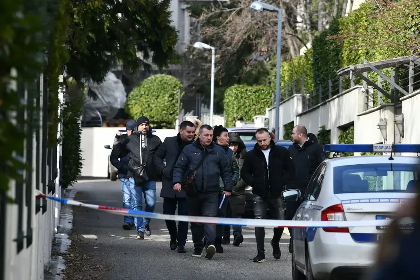 Sırbistan'da ünlü şarkıcı Zdravko Çoliç'in evine bomba atılması olayı menajeri sorgulandı