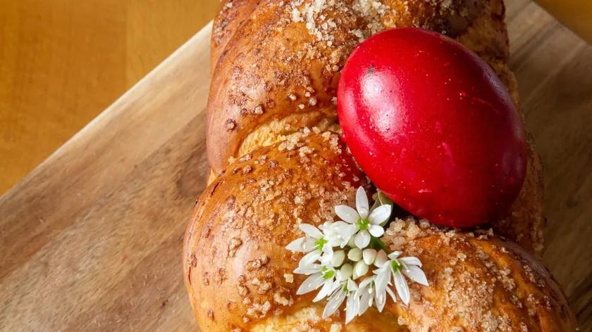 Sırbistan Paskalya Geleneğinin Sembolü: Sağlık ve Ev Koruyucusu Çuvarkuça