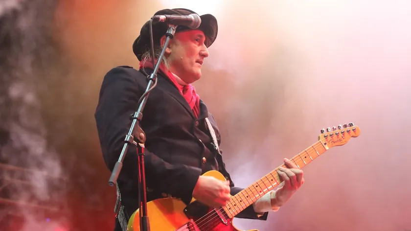 "Plavi Orkestar" grubasının şarkısı "Bolje biti pijan nego star" Jugoslaviya'da yasaklanmıştı