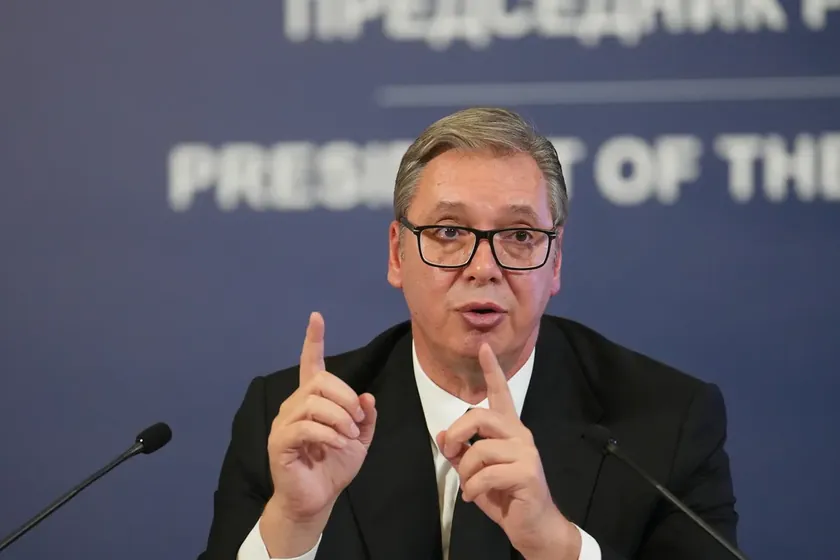 Vučić: Seçim iradesini savunacağız, hırsızlık yapmayacağız
