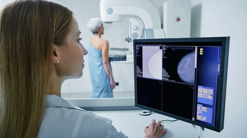 "Sırbistan'ın Belgrad Şehrinde Rajko Mitić Stadyumu'nda Ücretsiz Mamografi Taramaları Başlıyor"