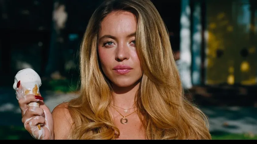 Euphoria üçüncü sezonunda Sydney Sweeney'nin sahnesi büyük tepkilere yol açtı
