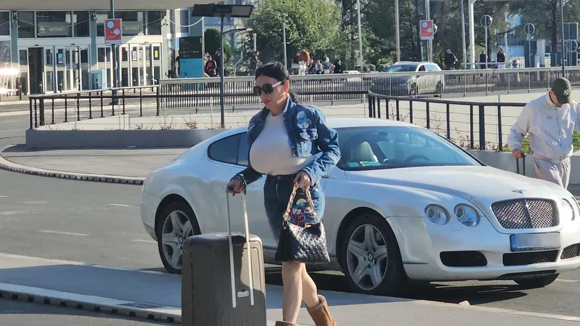 Sırp şarkıcı kariyerinden vazgeçti "Fahişeye giriyorum"
