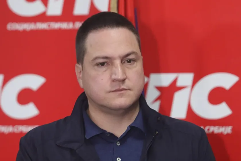 Branko Ružić, SPS'den atıldı.