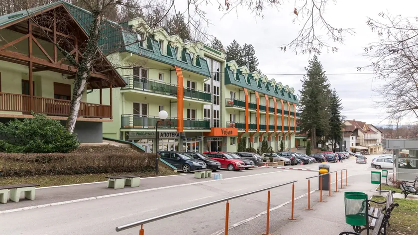 Guardian'ın listesine aldığı Sırbistan'daki uygun fiyatlı kaplıca: Gornja Trepça
