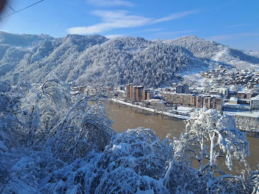 Loznica'da Protest: 20'den Fazla Köy Elektrik ve Suyusuz Kaldı