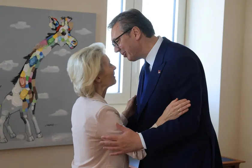 Evropski Komisyon Başkanı Ursula von der Leyen'in Sırbistan ve Bosna Hersek ziyaretini iptal etmesi üzerine açıklama yaptı.