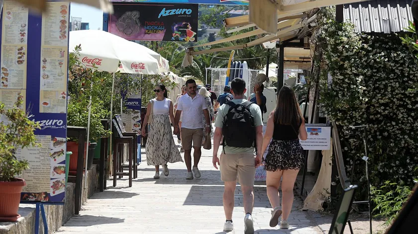 Jadran'da yemek fiyatları her yıl tartışma konusu oluyor.