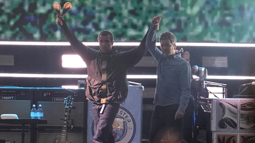 Amerika'da Fil Collins, Iron Maiden Rock and Roll Onur Listesi'ne Alındı