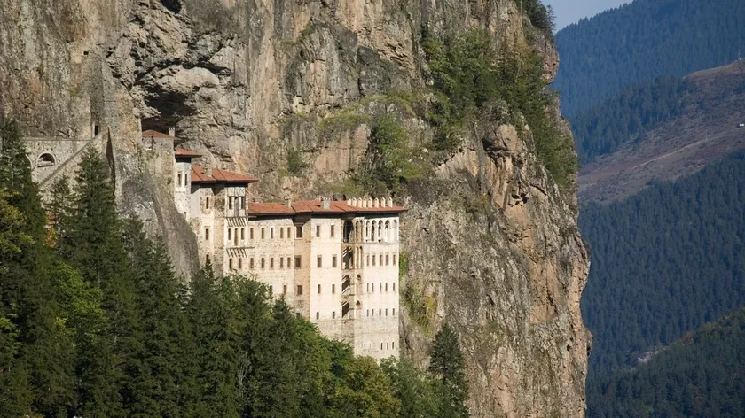 Manastir Sumela'nın gizemli hikayesi