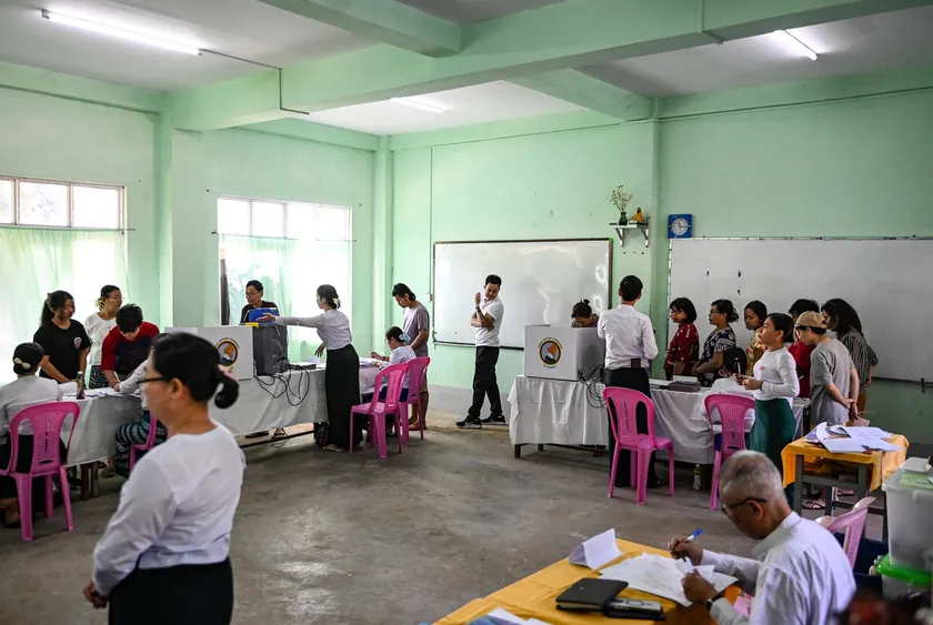 Mjanmar’da Üçüncü Tur Genel Seçimler Gerçekleşiyor: Askeri Cunta Galip Gelmesi Bekleniyor