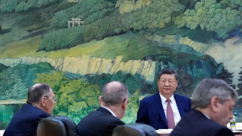 Çin Devlet Başkanı Si Cinping, Çin ve Rusya Arasında Stratejik İşbirliğinin Güçlendirilmesi Çağrısında Bulundu