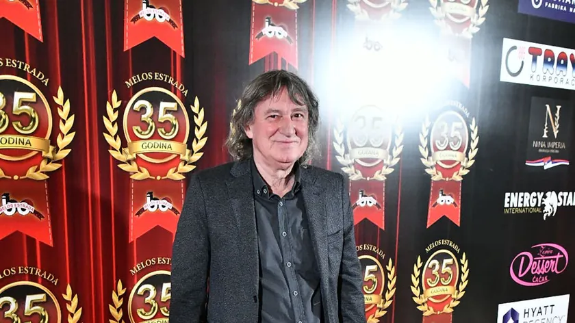 Sırp şarkıcısı Zoran Dašić Daša'nın 44 yıllık evliliği ve müzik kariyeri hakkında açıklamaları.