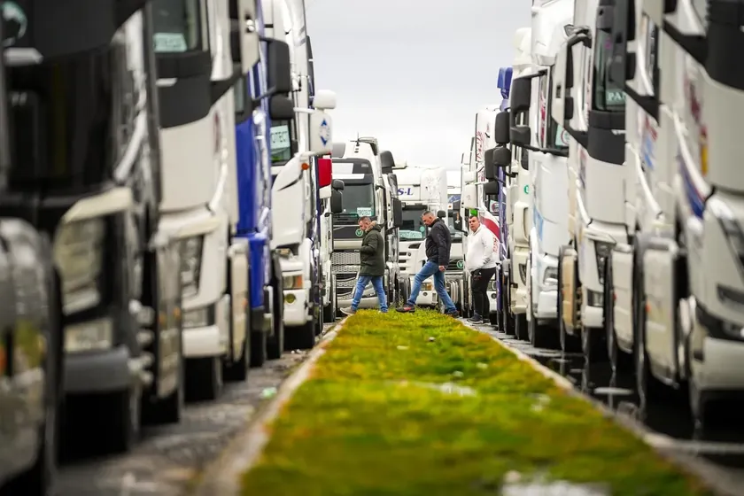 Sırbistan sınır kapılarında genel olarak gecikme yaşanmazken Batrovci'de kamyon kuyruğu oluştu.
