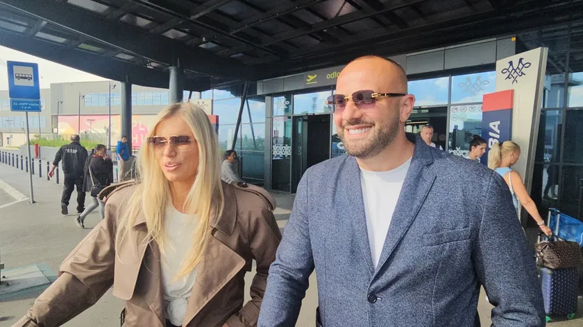 Şarkıcı Dado Polumenta ailesiyle birlikte Dubai aktarmalı Sırbistan dönüşünde mahsur kaldı