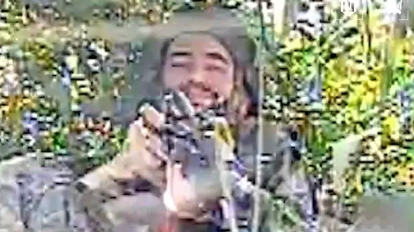 Ukraynalıların Rus askerlerini hedef alan kamikaze dronları ile ilgili videolar sosyal medyada popüler hale geldi.