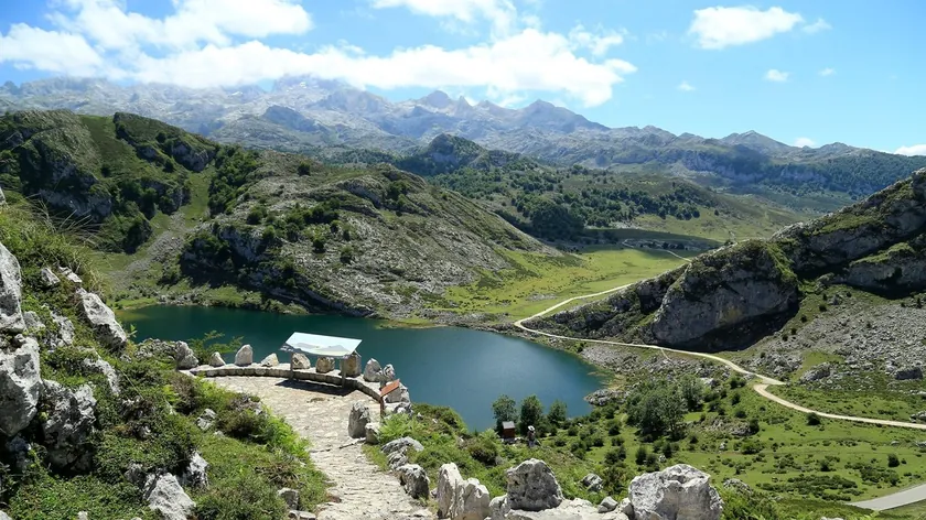 Time Out İspanya'daki Az Bilinen Dağ Zincirini Dünyanın En Güzel Yeri Olarak Belirtti