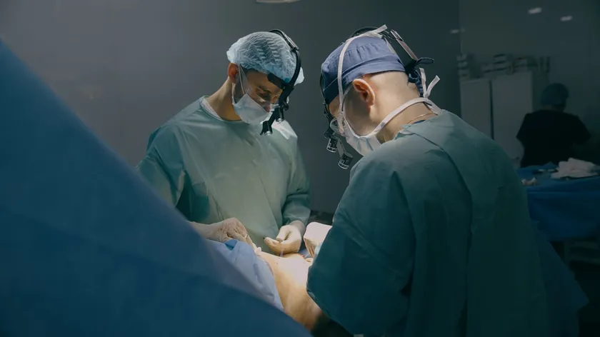 33 Yaşındaki Hasta İki Gün Akciğersiz Kalarak Devrim Niteliğinde Bir Yöntemle Hayata Tutundu