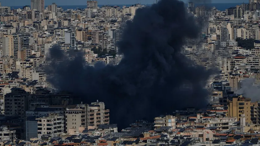 İran Amerika Savaşının 28. Günü: Trump Anlaşma Sinyali Verirken Tahran Şart Koştu