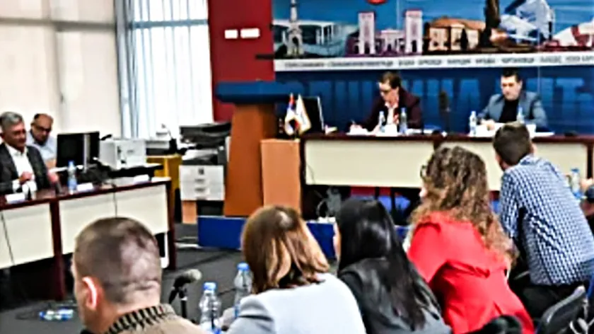 Sırbistan İnđija Belediyesi Toplu Taşıma Nisan 2026'dan İtibaren Ücretsiz Olacak