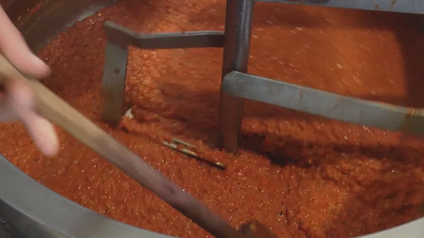 Da li dahaki ajvar yapmak veya satın almak daha karlı? Hesaplama sizi şaşırtacak!