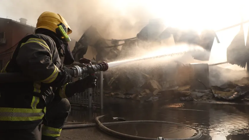 Sırbistan'ın Bečej kentindeki yangın enkazında İsa ikonası sağlam bulundu