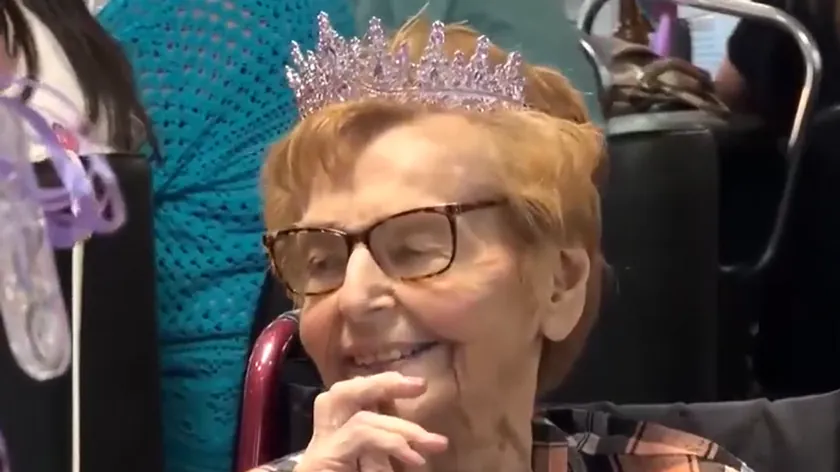 ABD'li Filis Revis 102 yaşında uzun ve mutlu yaşamın sırrını açıkladı