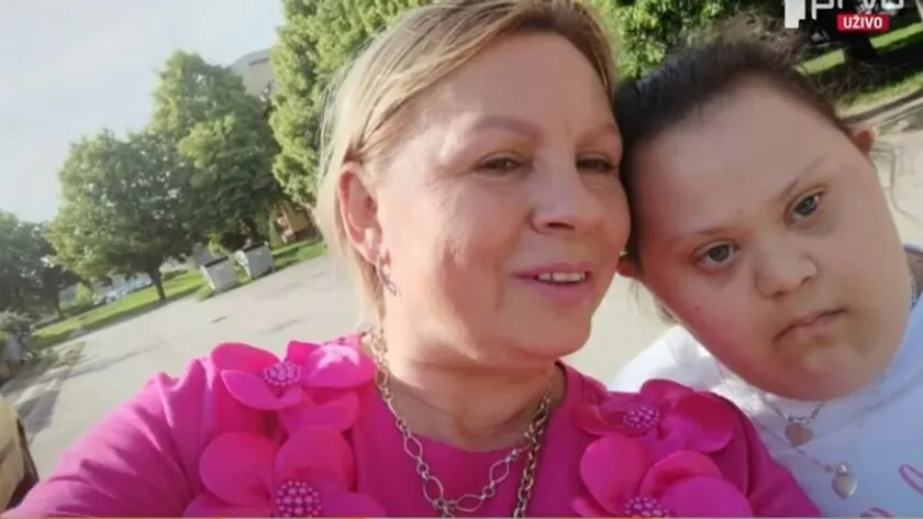 Sırbistan'da Silvana Veselinović Down Sendromlu Kızı Una'yı Evlat Edinerek Hayatını Değiştirdi