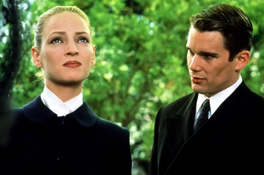 Maya Hawke dünya evine girdi: Stranger Things oyuncuları ve ebeveynleri törendeydi.