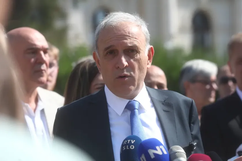 Ponoş: AB üyeliği vatandaşlar ve ulusal çıkarlar için faydalı