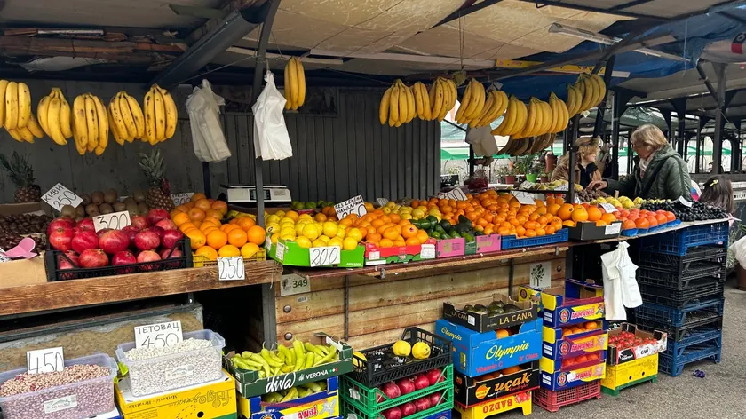 Karadağ Gıda Fiyatlarında Büyük Dalgalanmalar Yaşanıyor, Piyasa İstikrarsızlık Dönemine Giriyor