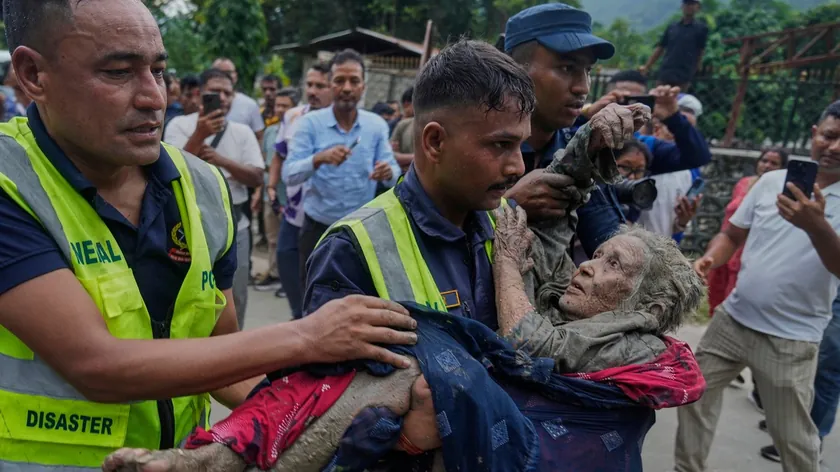 Nepalda meydana gelen felaketin kurbanı olan 97 yaşındaki kadın belirlendi.