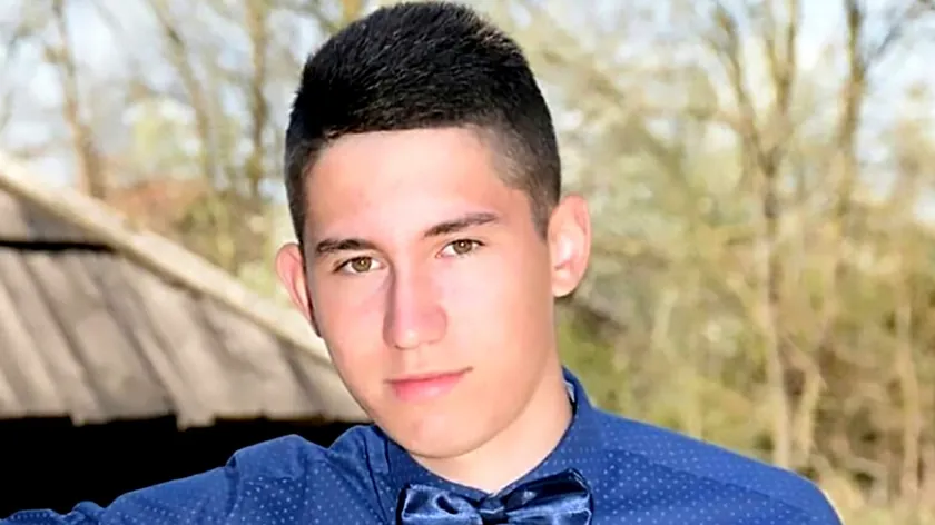 Sırbistan Velika Plana'da kardeşini korurken öldürülen Stefan Filiç'in annesi acısını dile getirdi