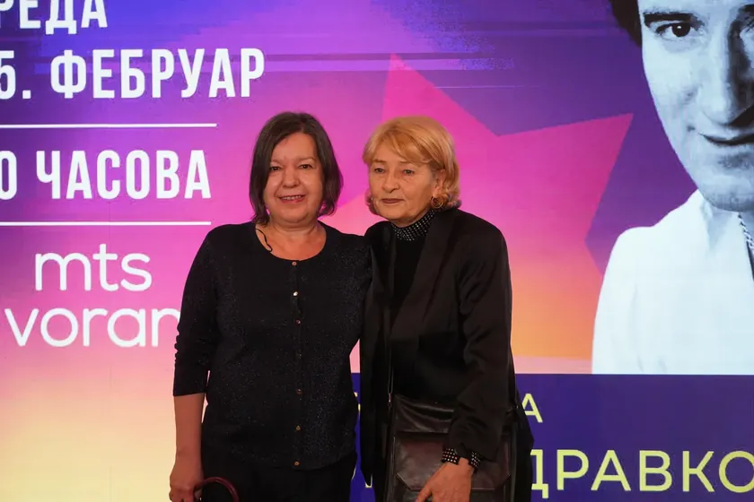 MTS Dvoranı'nda düzenlenen konserde Zdravkovic'in eşi kimsenin aramadığını belirtti.