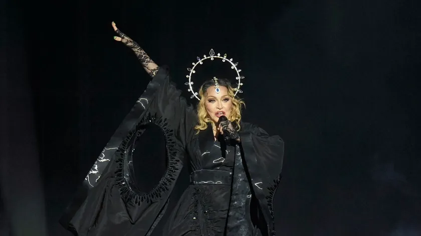 Madonna Venedik'te Yeni Projesiyle Yirmi Yıl Aradan Sonra Oyunculuğa Geri Döndü