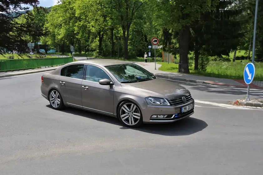 Uzmanlar En İyi Plug-in Hibrit Otomobilleri Sıraladı MG HS Birinci Seçildi