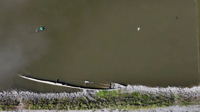 Sırbistan'da uzun süreli kura nedeniyle Dunav ve Drava nehirlerinde rekor düşük su seviyeler görüldü.