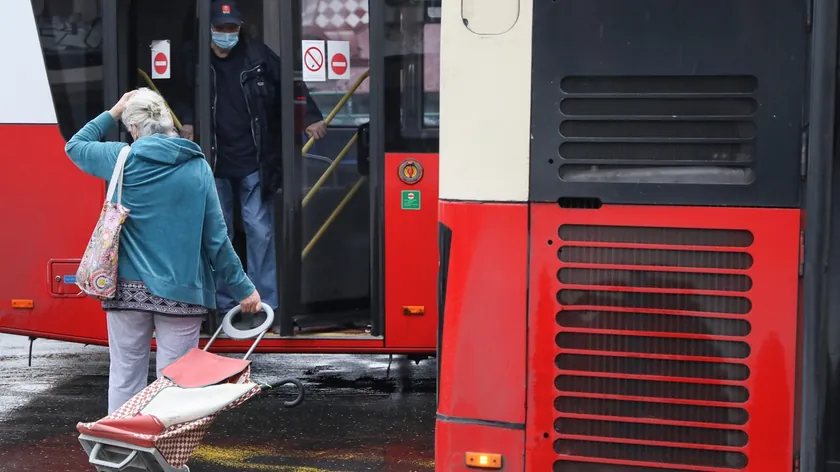 Fransa'da Artan Akaryıt Fiyatları Halkı Toplu Taşıma Kullanımını Rekor Düzeye Çıkardı