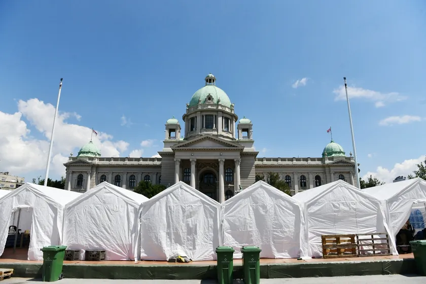 Zajedno za studente adlı etkinlik başladı, kalabalık katılım oldu