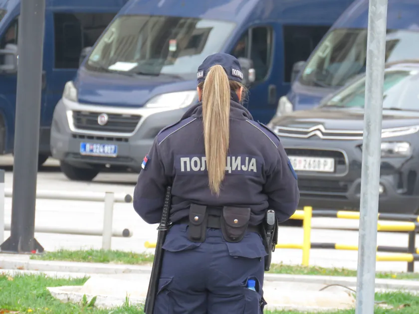 Voždovcu 90 yaşındaki kadına meydana gelen saldırıda çanta çalındı