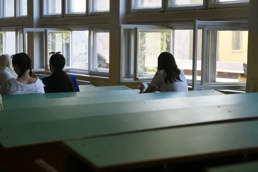 Gimnazija Obrenovac'ta kış şartları nedeniyle online eğitime geçiş yaptı