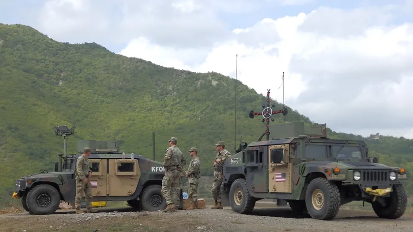 KFOR, Sırbistan Ordusunun Buyanovaç Yakınlarındaki Tatbikatını Tehdit Olarak Görmüyor