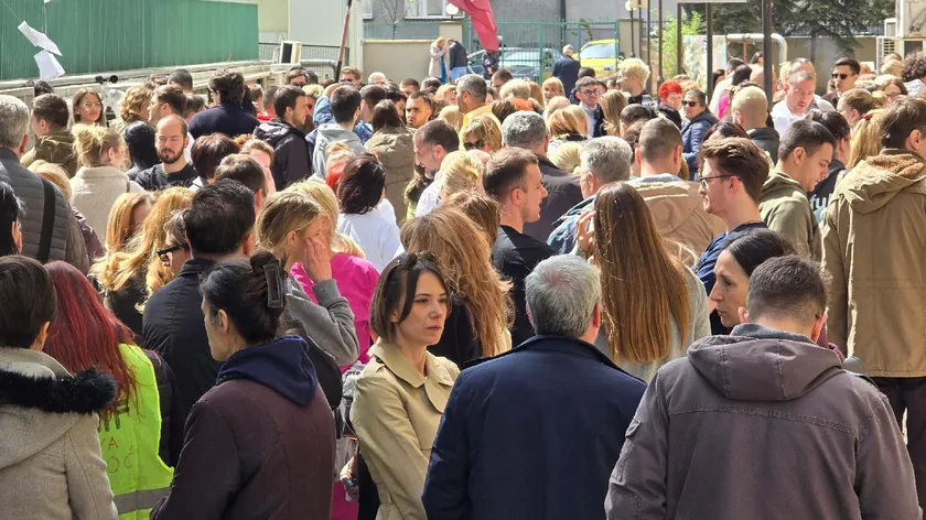 Medicinsko Fakültesi Öğrencileri, Öğrenci Örgütü Statüsü İçin Başvuruda Bulundu