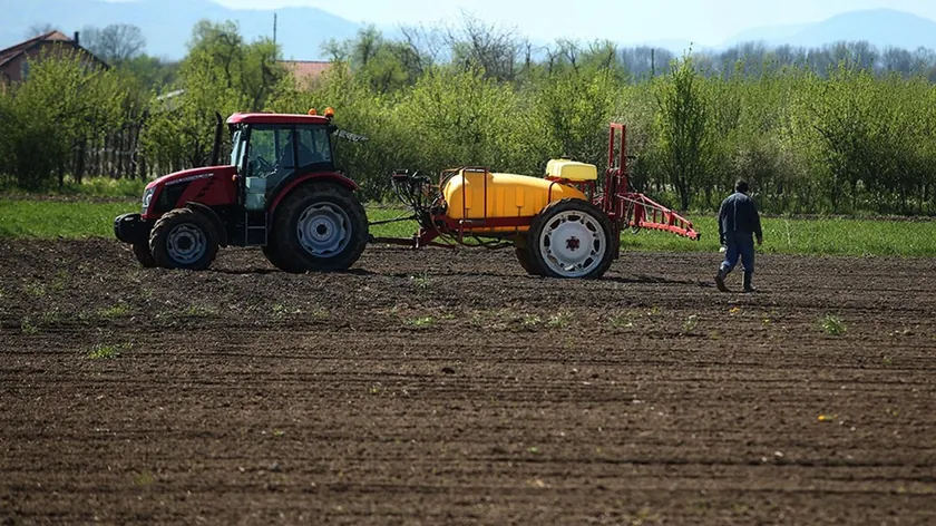Sırbistan'da çiftçiler için akaryakıtın maksimum fiyatı 184 dinar olacak