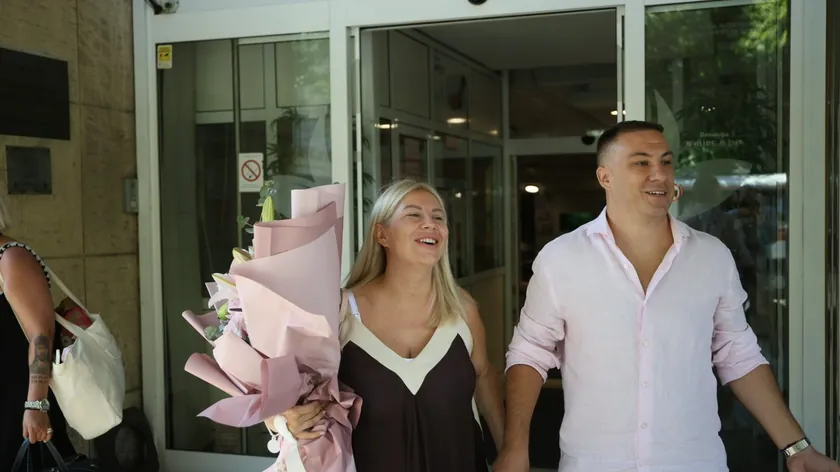 Sırp sunucu Dea Đurđević beş gün önce kız çocuğu dünyaya getirdi ve bebeğe Iris adını verdi.