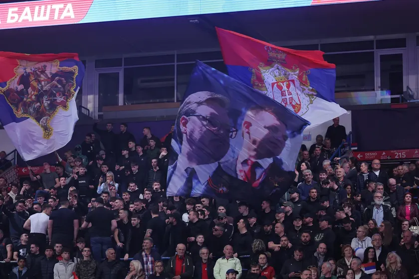 Sırbistan'da Demokrasi Partisi, İlerici Parti'nin miting masrafları hakkında suç duyurusunda bulundu