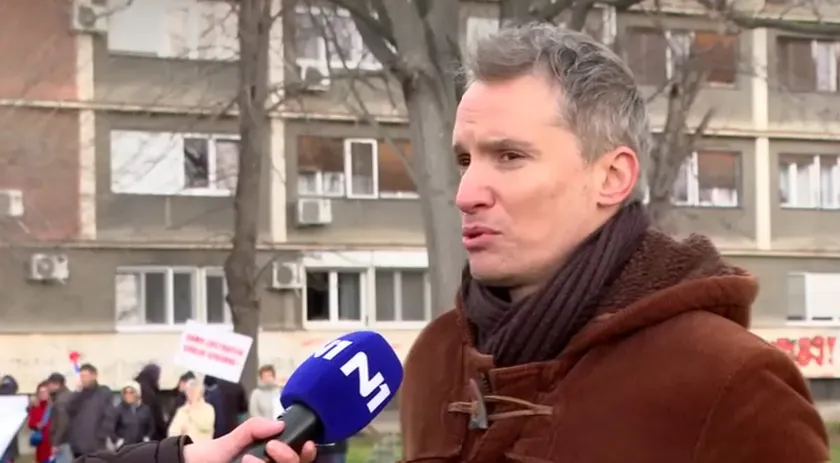 Novi Sad'da kilise inşası protesto edildi: Yeşil alanlara hiçbir yapıyı istemiyoruz