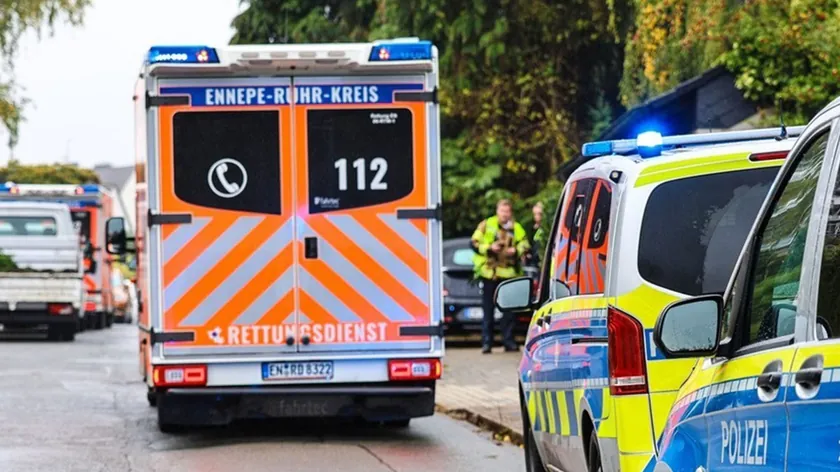 Nemaçka'da bir okulda 19 yaşındaki genç, eski kız arkadaşını öldürdü ve bir erkeği de öldürerek iki kişiyi öldürdü.